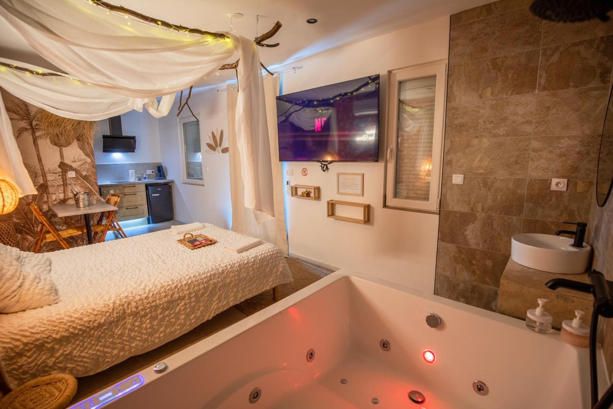 L'Experience Love Room Saint-Jean-Bonnefonds Exterior foto